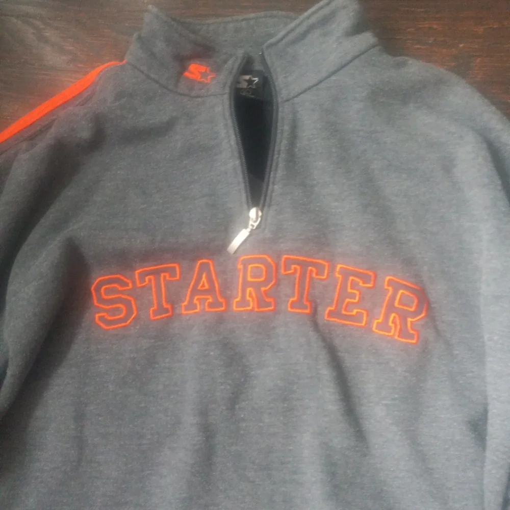 Starter 1/4 Zip Up Hoodie Men Size XL Grey And Orange Color Comfort